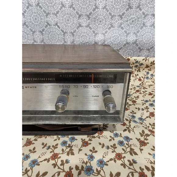 Vintage Zenith Solid State Circle of Sound AM Radio Tabletop Wood Grain - Picture 4 of 8